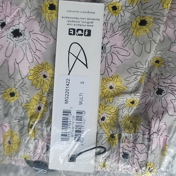 NWT MINKPINK Mitta Mitta Top, Size Small, Color Multi - Picture 13 of 13